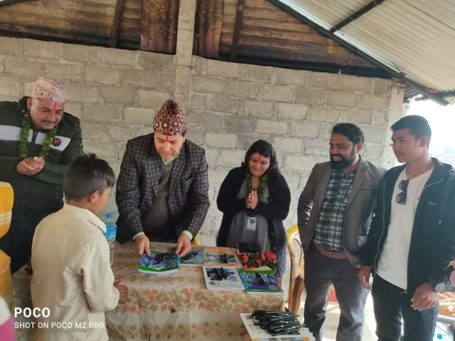 महाअभियान र नवजीवन पुनर्स्थापना केन्द्रको सहकार्यमा  शैक्षिक सामाग्री वितरण