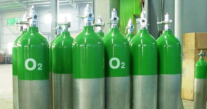 वडाध्यक्ष सफिक वेहनाले गरे भेरीलाई दुई सय सिलिण्डर अक्सिजन सहयोगको घोषणा