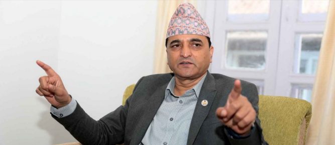 नेकपा समुन्द्र हो, छाल आयो भन्दैमा आत्तिनु हुँदैन : योगेश भट्टराई