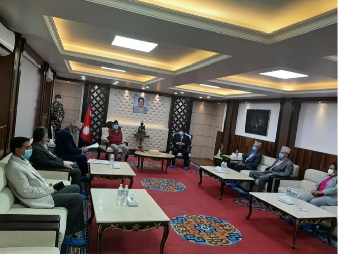 ६ सदस्यीय कार्यदलले नेकपा अध्यक्षद्वयलाई बुझायो प्रतिवेदन