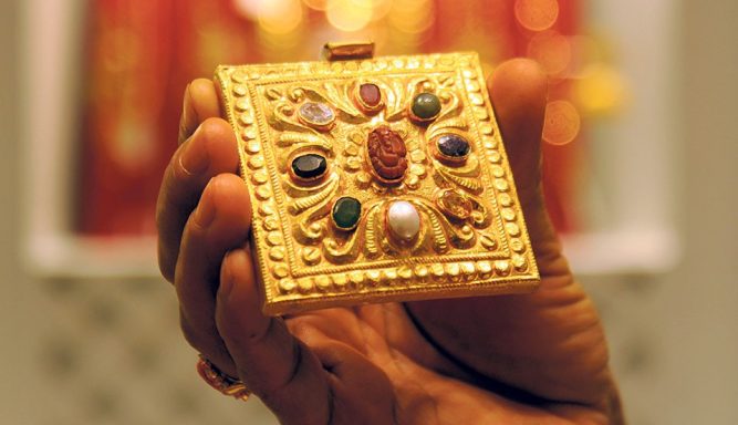 सुनचाँदीको भाउ बढ्यो, तोलामा कति पुग्यो ?