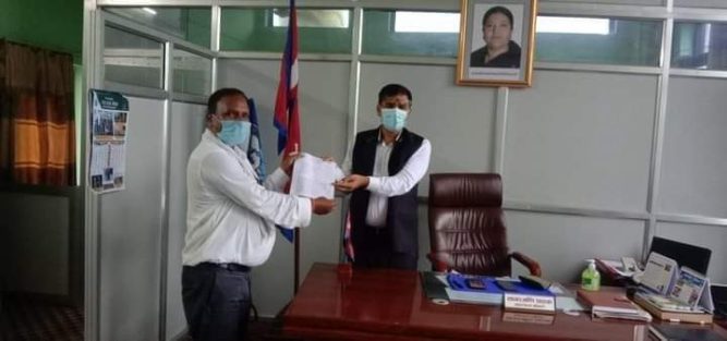 प्रदेश सभा सदस्यद्वारा ज्ञापन पत्र; एक घर एक पिसिआर परिक्षण, पिसिआर मेसिन र भन्टिलेटर लगायतको माग