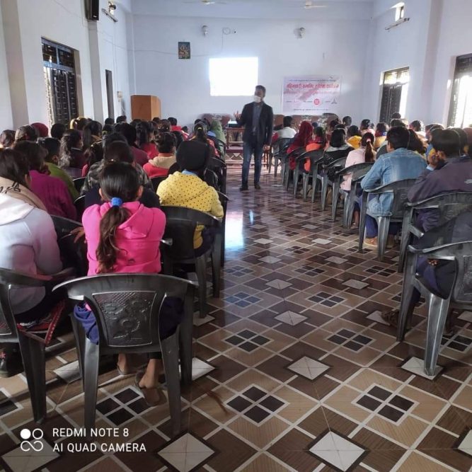 पश्चिम् नवलपरासीमा महिनावारी सम्बन्धि विद्यालय सचेतना अभियान सुरु