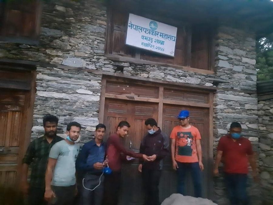 तीन दिन सम्म पनि खुलेन पत्रकार महासंघ बझाङको ताला