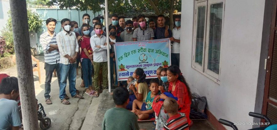 एक दिन एक रुपैया दान अभियानद्वारा अपाङ्ग बालबालिकालाइ कपडा बितरण
