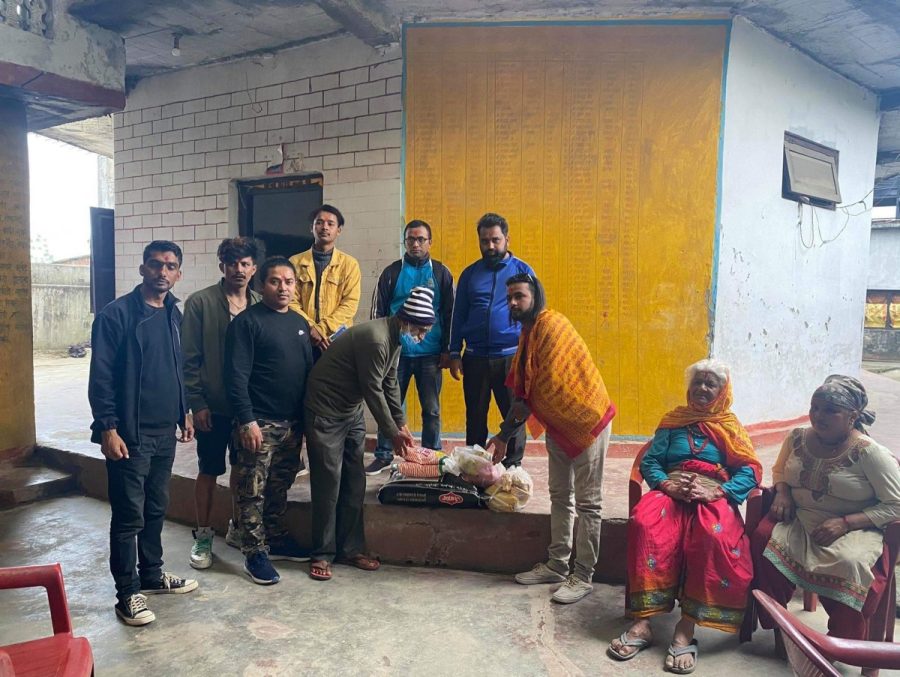 जन्मदिनको  अवसरमा पोखराका अमृतले गरे  वृद्दाश्रममा सहयोग र बिमा